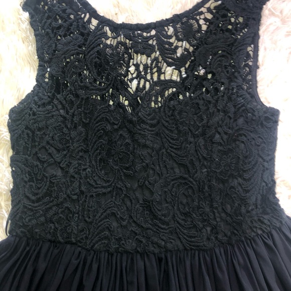 Papillon Blanc Dresses & Skirts - Papillon Blanc- Beautiful Black Dress